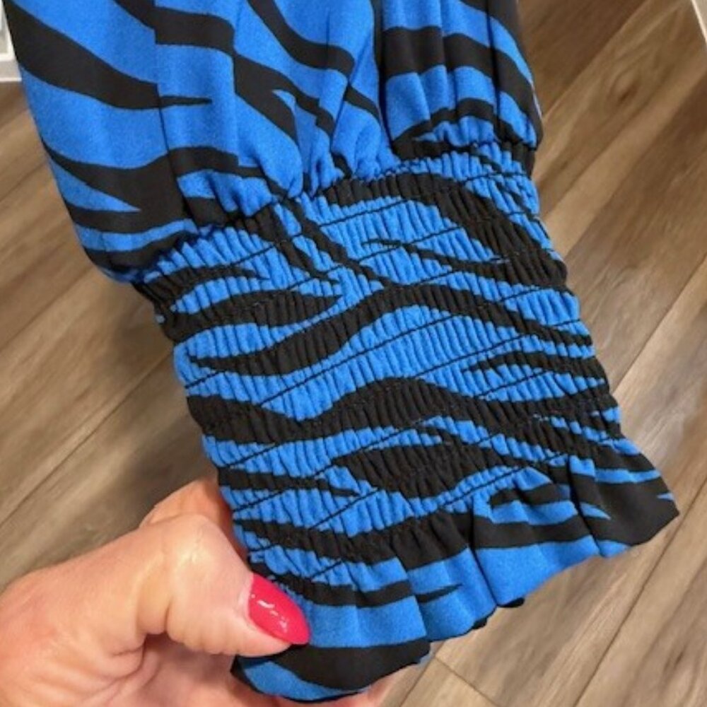 WHITE HOUSE BLACK MARKET Zebra Print Top - Picture 8 of 12